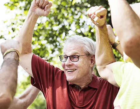 man discovers natural foot detox after chronic pain mobile view